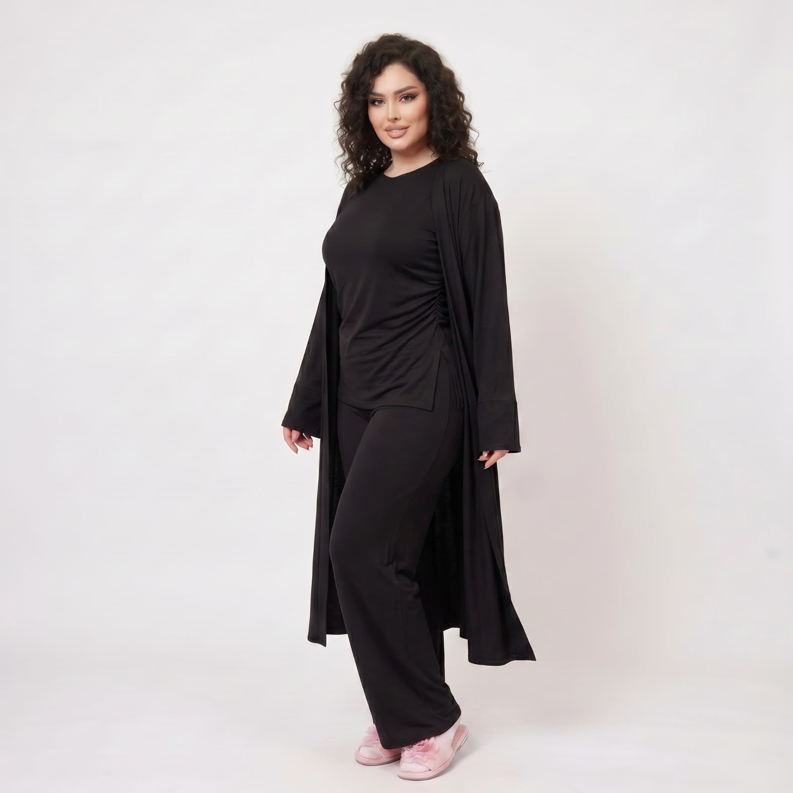 كارديجان استقبال ثلاث قطع